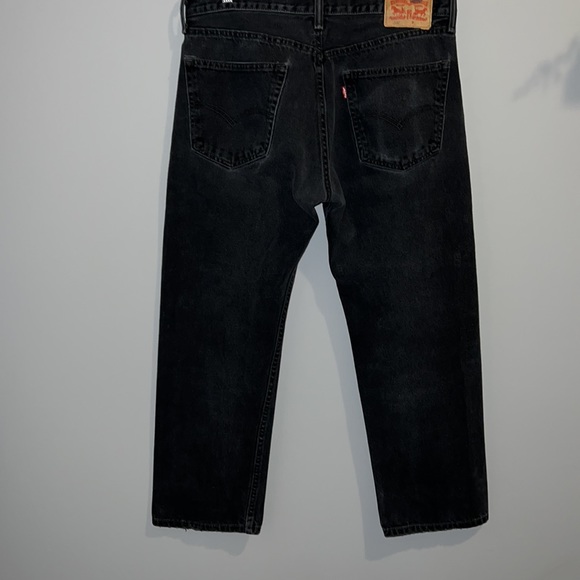 ✨HP✨ LEVI’S 505 JEANS (36) - Picture 7 of 17